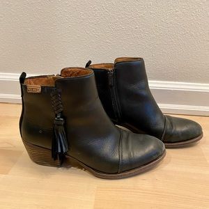 Pikolinos Black Booties